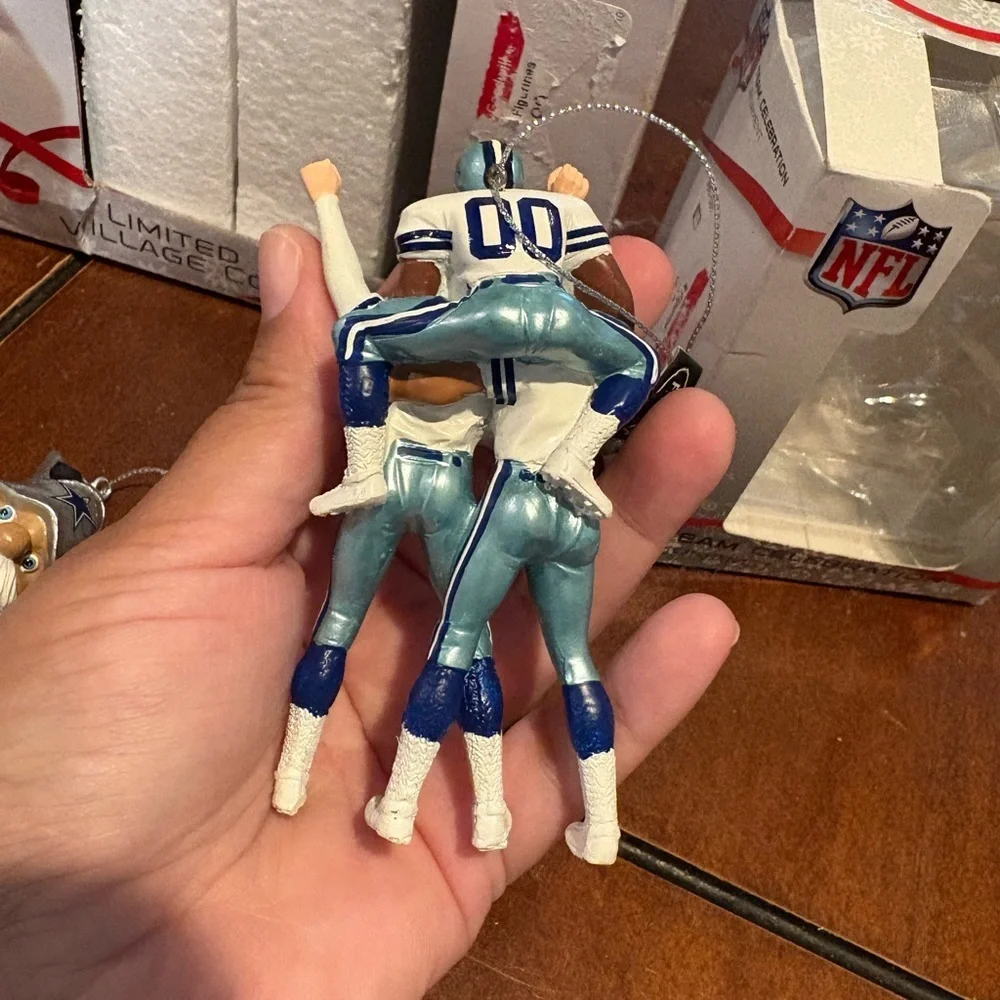 Vintage Dallas Cowboys Christmas Village Ceramic House and 2 Ornaments NIB